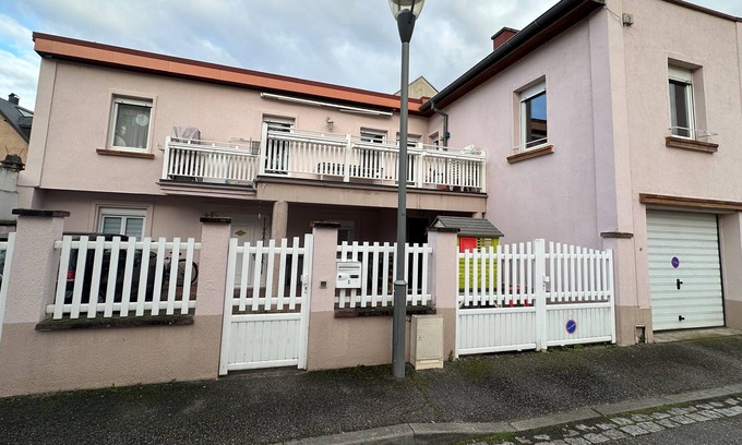 Neudorf Ouest Appartement | #2 Belle Terrasse Proche Centre Ville 2 Pièces Calme