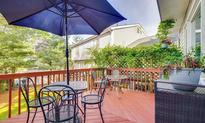 Woodmont Maison | 2 Blocks to Beach: Walkable Woodmont Village Home
