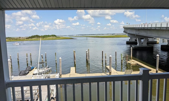 North End Copropriété | Jours de plaisir au soleil et couchers de soleil éblouissants, sur la baie, à Ocean City NJ