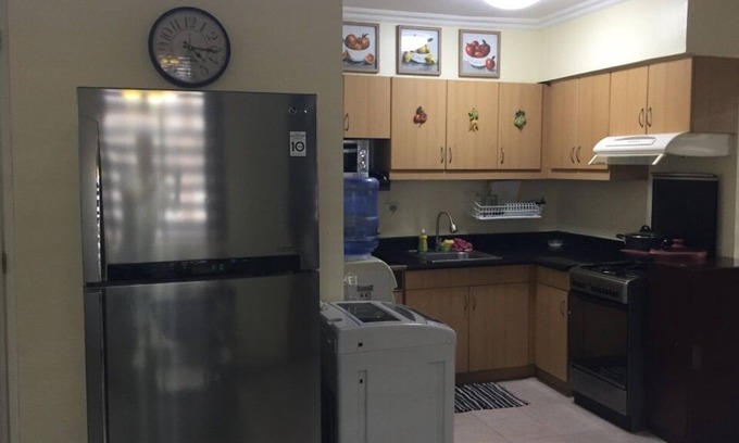 Cainta Copropriété | 2 BR Condominium Unit avec balcon à Pasig City / Cainta - Seoul Bldg