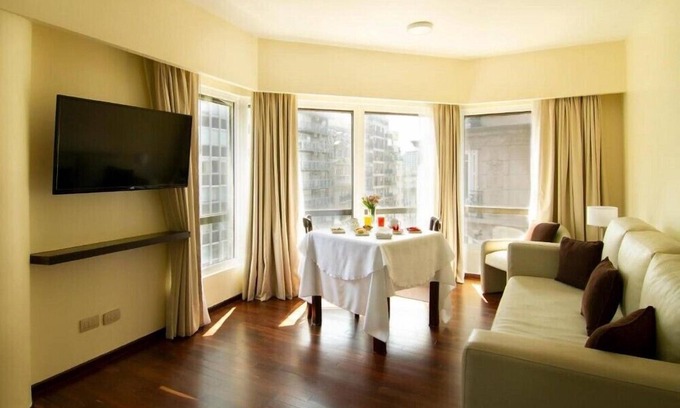 El Centro Hôtel | 2 BR Suite within Walking Distance to Palacio San Martin