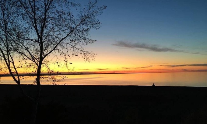 Lac-Saint-Jean-Est Regional County Municipality Chalet De Ski | Chalet Metabet Bord Lac St Jean/plage privée