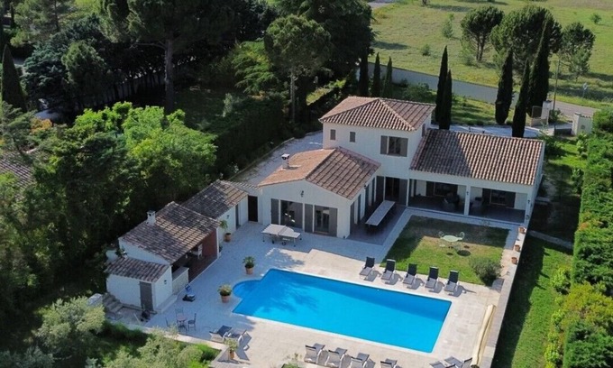 Maubec Villa | GRANDE VILLA DE CARACTERE AU COEUR DU LUBERON