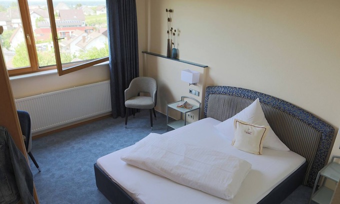Steinbach Appartement | 2 Einzelzimmer mit Dusche/Badewanne und WC