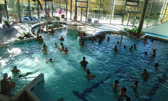 La Ferriere-en-Parthenay Maison | Tour De France 2020 - Gîtes familiaux avec piscine, aire de jeux et bien plus encore
