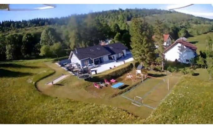 Foncine-le-Haut Chalet De Ski | 2 Gîtes pour grande capacités au coeur des Montagnes du Haut Jura