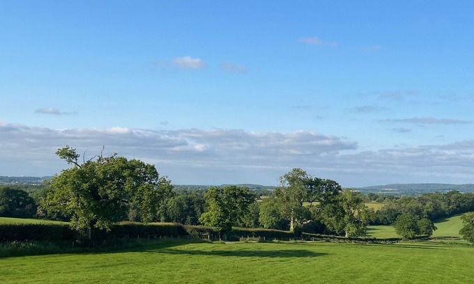 Redlynch Appartement | Stunning 1-Bed in Bruton Somerset, stunning views