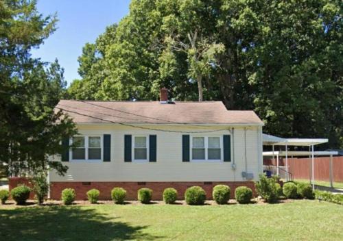Siler City Maison | 2 King Beds in Siler City, NC