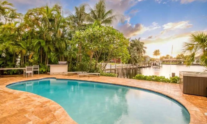 Survey Creek Maison | 2 King Suites, Pool & Shuffleboard, Dock Access!