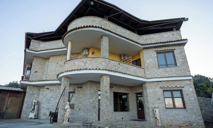 Vasto Lit Et Petit-Déjeuner | 2 km from the sea among the green hills of Vastesi