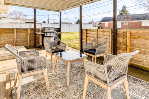Logansport Maison | 2 Mi to Downtown Logansport Quiet Home with Grill