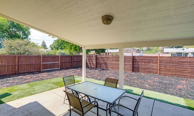 Chambers Heights Maison | 2 Mi to Hospitals: Home w/ Private Yard in Aurora