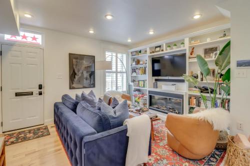Le Droit Park Maison | 2 Mi to National Mall Stunning Townhome with Patio!