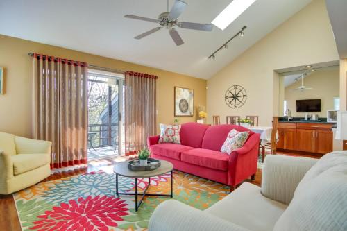 Rehoboth Beach Appartement | 2 Mi to Ocean Rehoboth Beach Condo with Pool Access