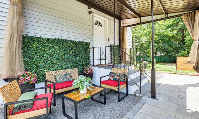Spring Valley Appartement | 2 Mi to The Marketplace: Spring Valley Apartment