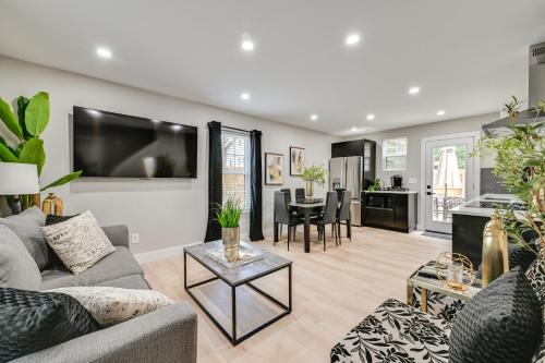 Biddleville Maison | 2 Mi to Uptown Charlotte Family Home with Game Room
