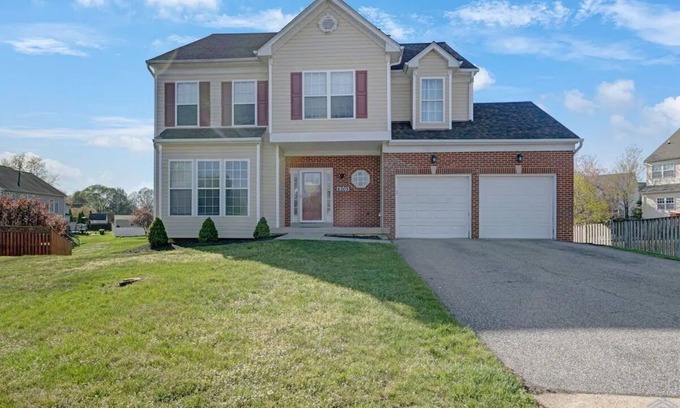 Clinton Maison | 2 Miles from Downtown Clinton