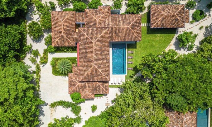 Tamarindo Maison | 2 min walk Private path to the beach .ACCESS Beach club . Daily maid .