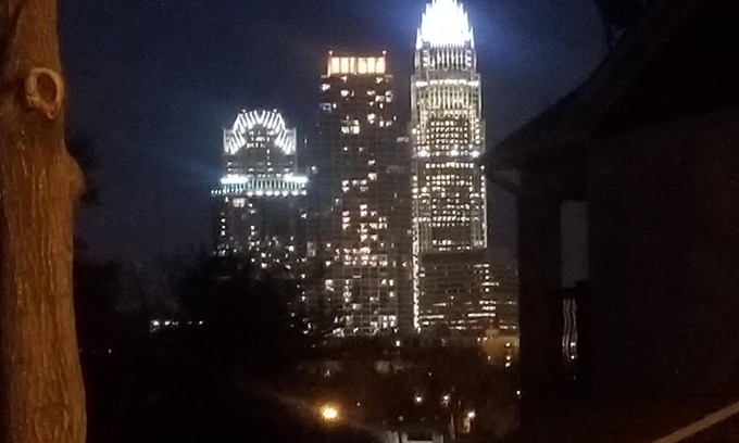Biddleville Maison | 2 minutes du centre-ville de Charlotte: super séjour en ville et vue sur les toits de la ville!