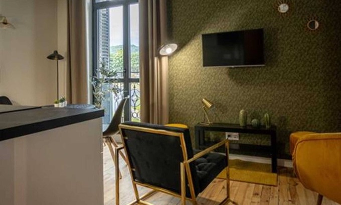 Chatel-Guyon Appartement | 2-person air-conditioned 1-bedroom apartment near Aïga Resort Puy de la Vache 100