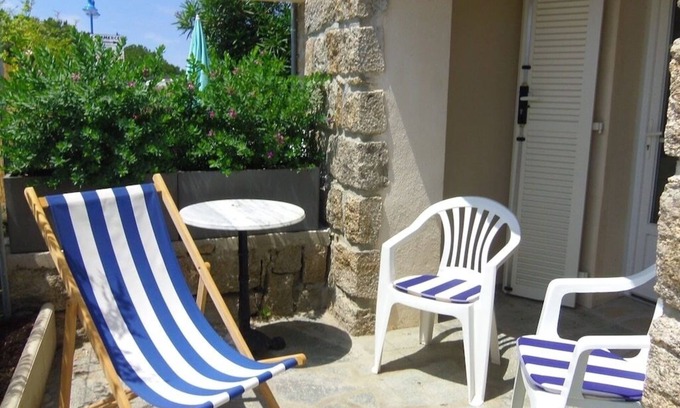 Porto Pollo Maison | 2 Pièces, climatisé, à 150 m de la plage, tout confort pour 4 personnes