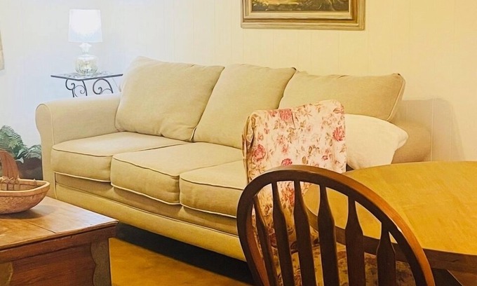 Folsom Appartement | #2 Quaint apartment