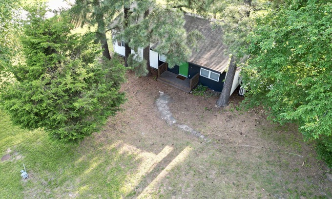 Bentonville - Fayetteville Maison | 2 Queen Beds, Bunk, sleeps 7 on .5 acre. Great access to all NWA activities
