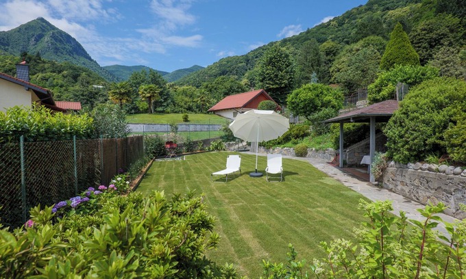 Piancassone Appartement | 2-room apartment with sunny balcony and dream lake view