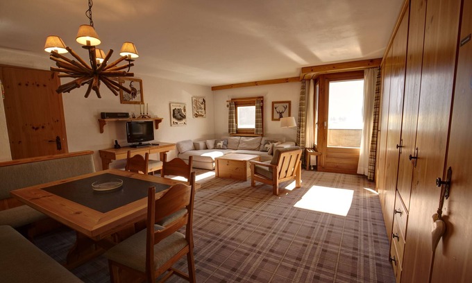 Silvaplana Appartement | Appartement de 2 pièces avec vue sur le lac au 1er étage