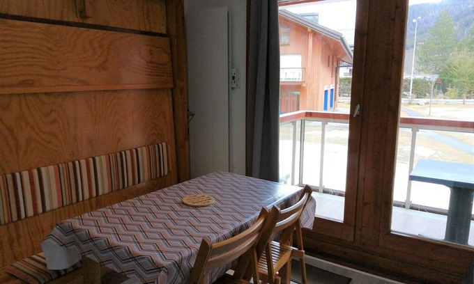 Les Contamines-Montjoie Appartement | Studio cosy 2 étoiles pour 4 personnes aux Hameaux du Lay, proche des remontées mécaniques