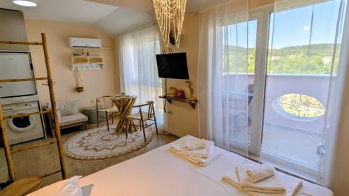 Dyuni Appartement | 2 Stylish Studios - 100m from Smokinya Kavatsi Beach by Flat Mаnager