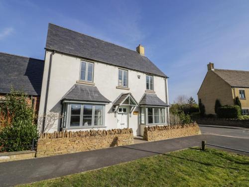 Lower Lemington Maison | 2 Summers Way