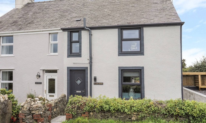 Llanfairpwllgwyngyll Maison | 2 Tan Rhiw, LLANFAIRPWLLGWYNGYLL