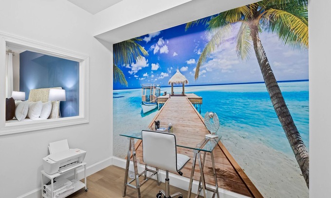 Hendricks and Venice Isles Maison | 2 Townhomes as 1 Mega Compound ~ Heated Splash Pool ~ 2 Jacuzzis ~ Walk to Las Olas Blvd.