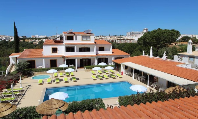 Albufeira Hôtel | 2 Units | Spacious & Peaceful Algarve Stay Minutes from the Beautiful Coastline
