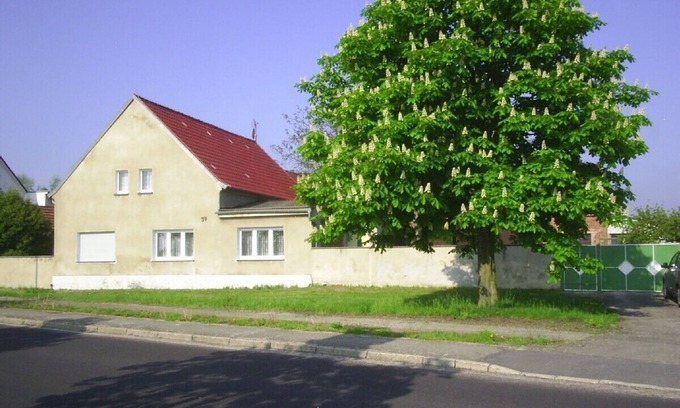 Falkenberg Copropriété | 2 appartements dans le pays, bon emplacement en ville et liaisons de transports locaux