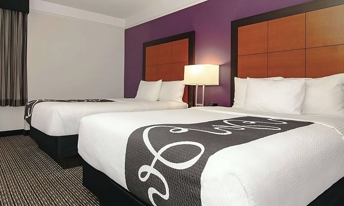 Guasti Hôtel | 2 x 2 Double Beds at La Quinta Inn & Suites by Wyndham Ontario Airport