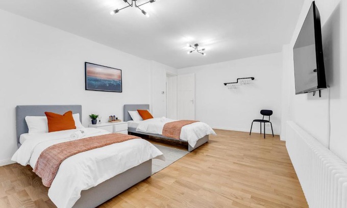 Kopenick Appartement | 2 Zimmer Apartments,4 Betten,zentral am Sbahnhof Köpenick,vollmöbliert