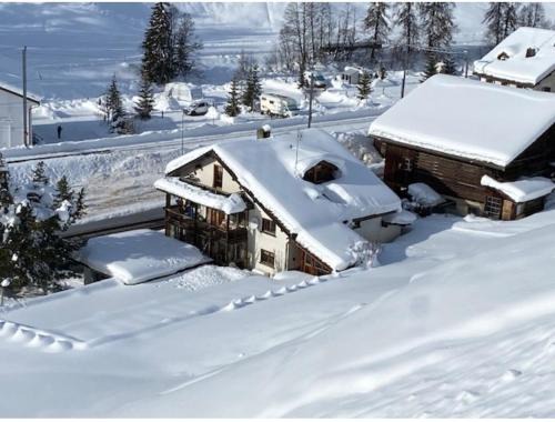 Frauenkirch Appartement | 2 Zimmer Ferienwohnung Davos-Glaris