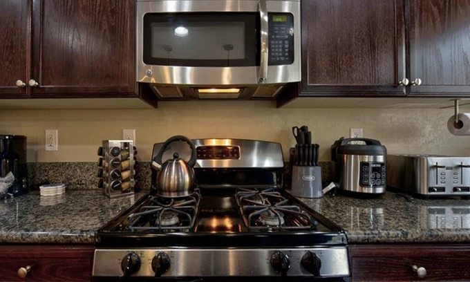 Providence Maison | 20 Mins From Downtown Las Vegas
