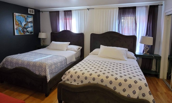 McGinley Square Appartement | 20 Minutes away from NY!! 5 queen beds, Private place !