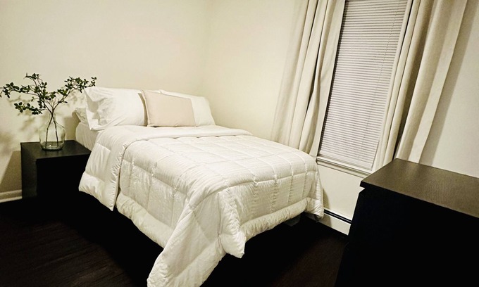 Passaic Maison | 20 minutes from NYC. Modern living!