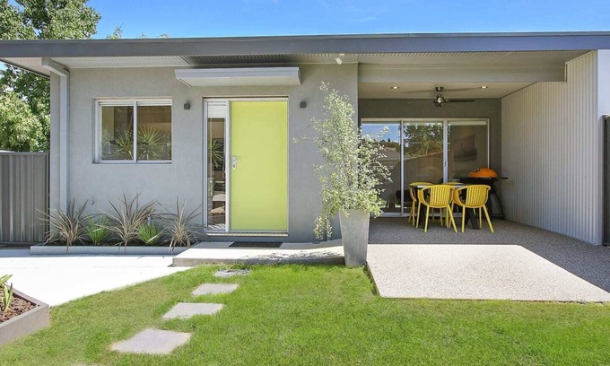 Myrtleford Villa | 20 on Rayner