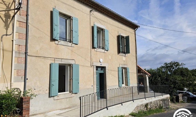 Aiguefonde Maison | 200 m² Gîte ∙ 5 chambres ∙ 12 personnes