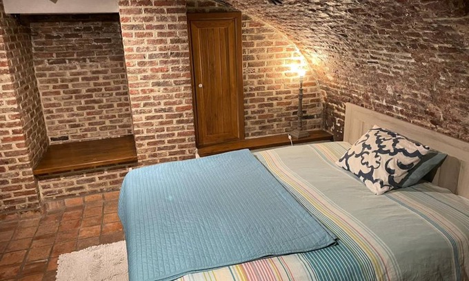 Stalingrad Station Balnéaire | 200 m² Chambre privée ∙ 1 chambre ∙ 1 personne