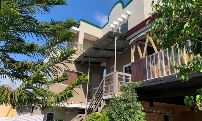 Tagudin Villa | 200 m² Villa ∙ 4 chambres ∙ 15 personnes