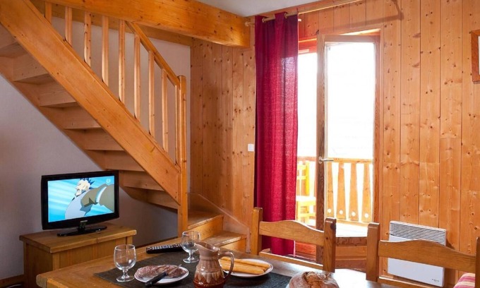 Saint-Sorlin-d'Arves Appartement | Wifi, remise en forme, piscine, terrasse, balcon, parking, 50-60m², Saint Sorlin d'Arves