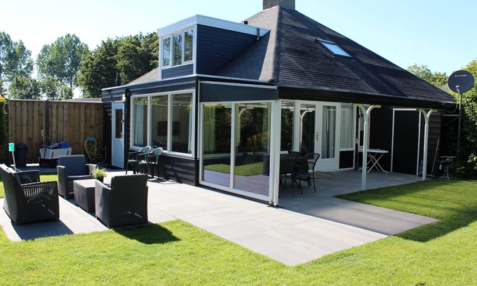 Stavenisse Maison | 200m de la mer bungalow 6 personnes, dans un petit parc avec douche à l'italienne