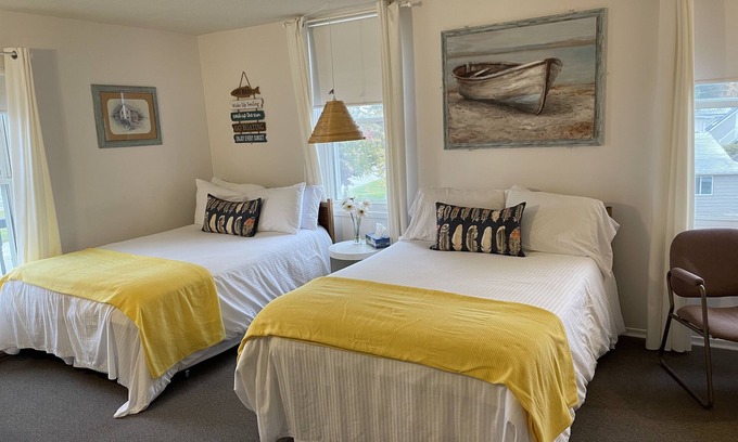 Port Elgin Hôtel | 202 - Executive Rm Lake View- Balcony 2 DBL