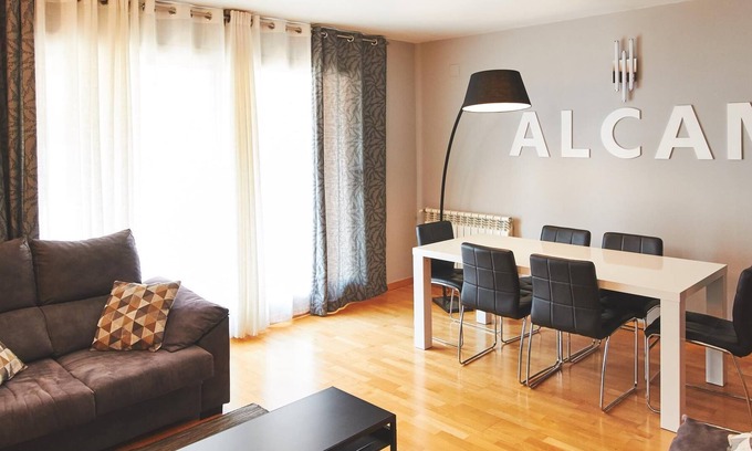 Badalona Appartement | 202. Tresmall Playa Badalona Apartment